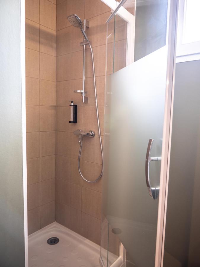 Logis Hotels Le Saint Pierre 蒙科坦特 外观 照片